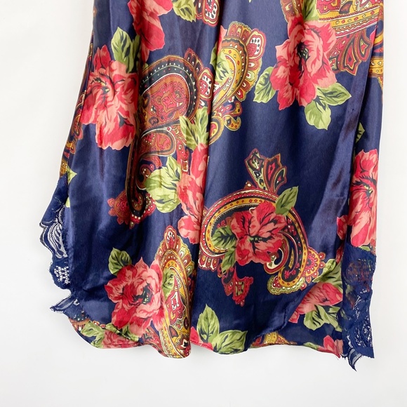 Vintage Victorias Secret Navy Paisley Lace CHemise - Picture 6 of 8